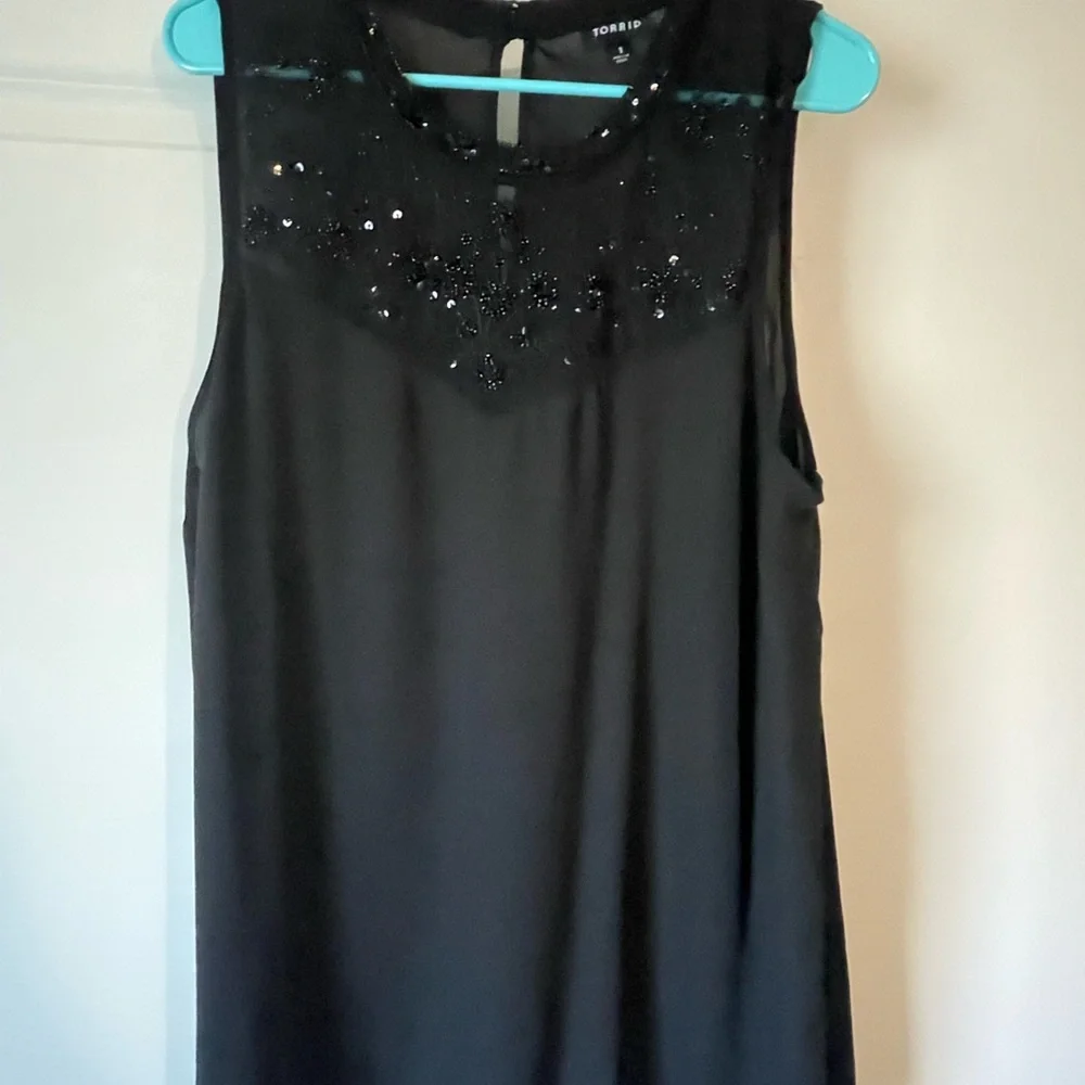 Torrid Black Sleeveless Blouse with Sequin Detail - Picture 1 of 2